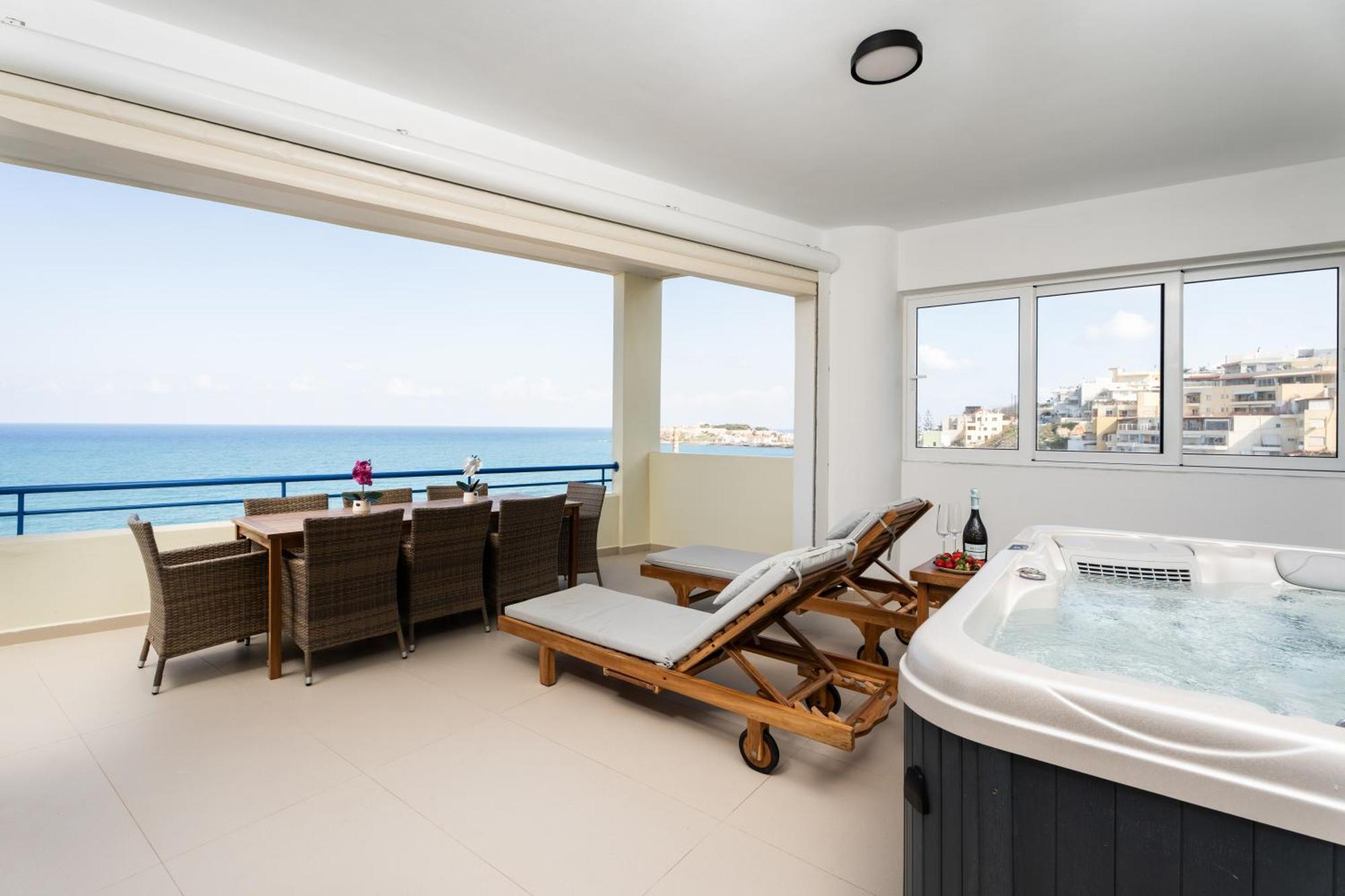 Secret View Apartment, With Private Jacuzzi 레팀노 외부 사진